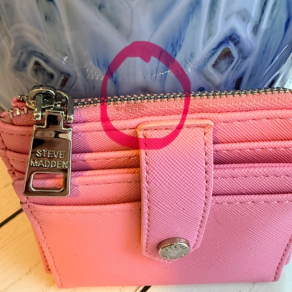 Steve Madden | Pink Slim Cardholder Wallet - Picture 3 of 7